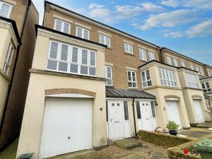 Park View, Corby