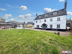 Quay Gardens, Topsham