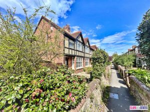 Majorfield Road, Topsham