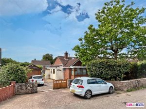 Glebe Corner, Woodbury